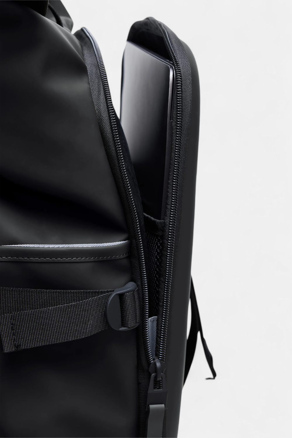 Texel moulded backpack