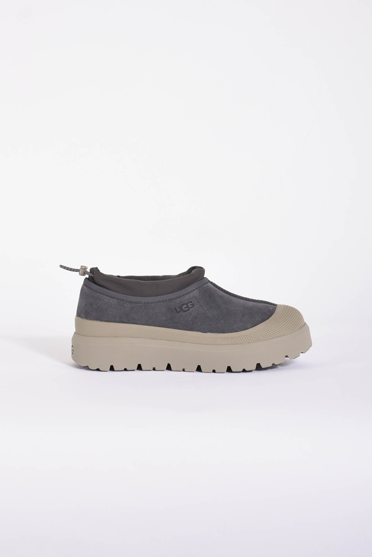 sneakers tasman weather  hybrid