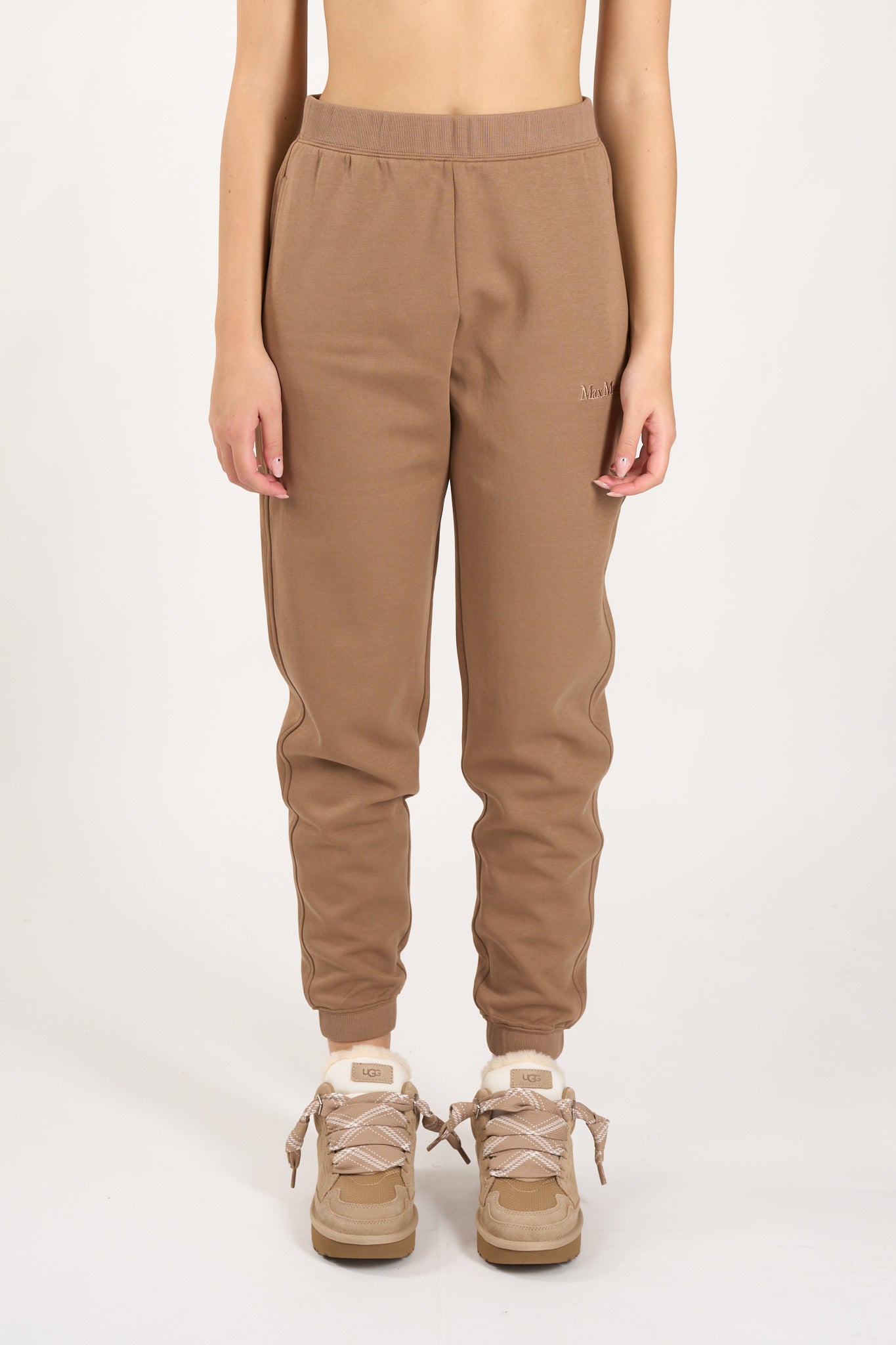 pantaloni jogger modello po