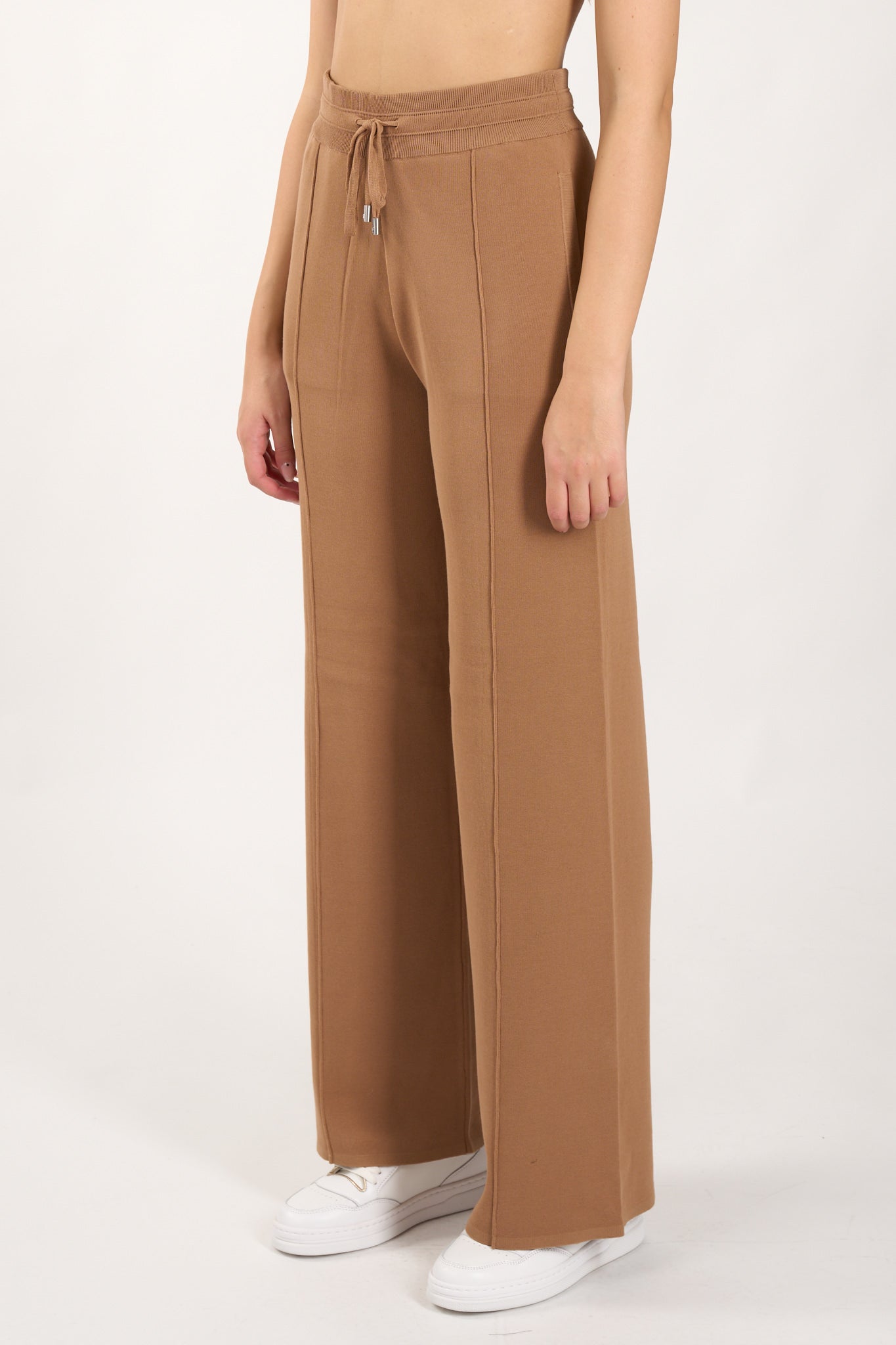 pantaloni jogger modello gardenia