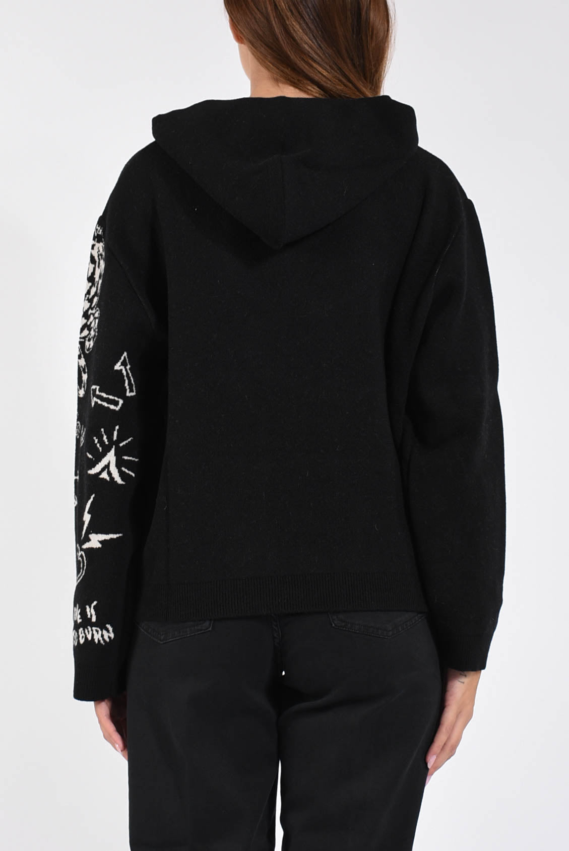 Maglia con cappuccio e ricami