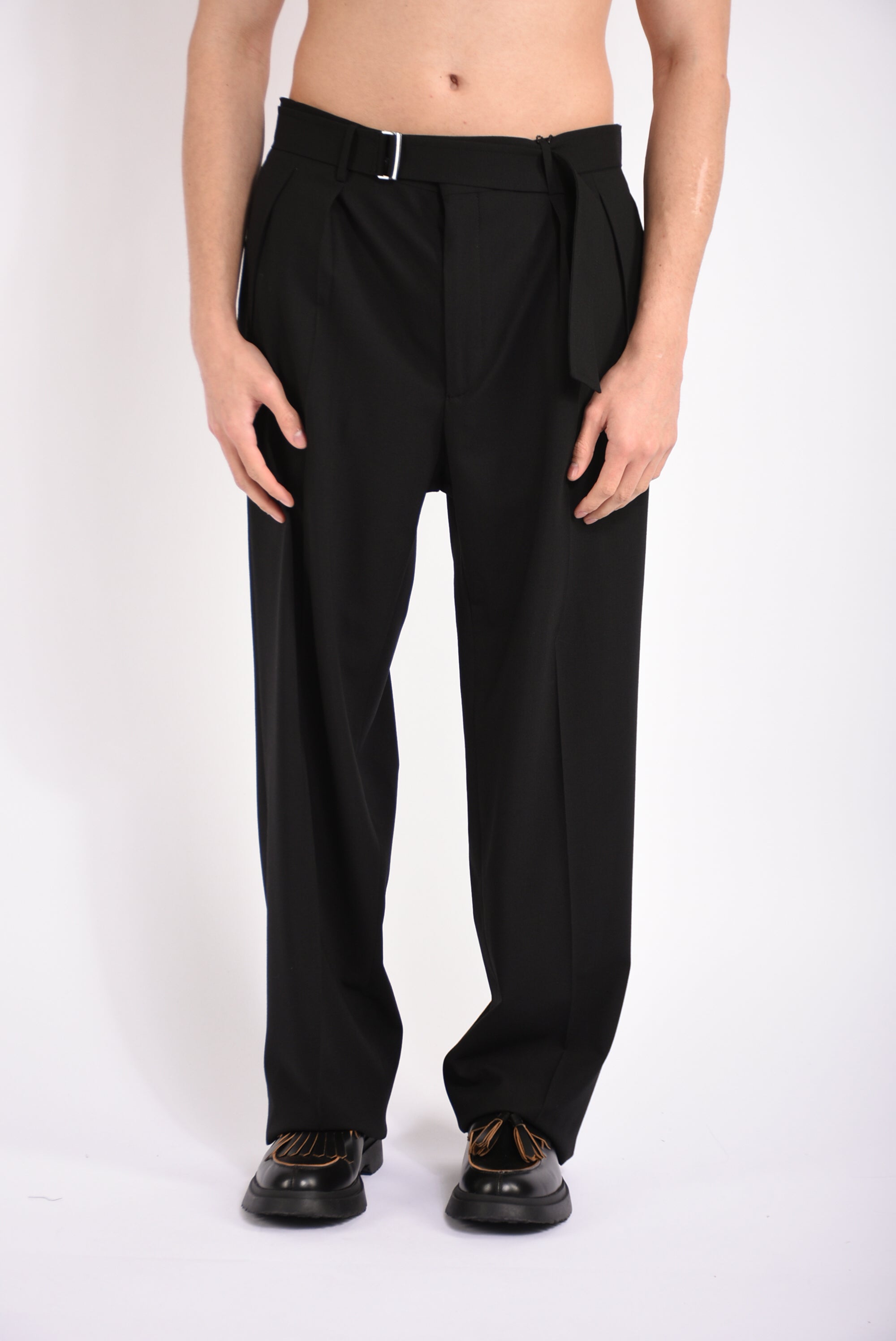 Pantaloni in fresco lana