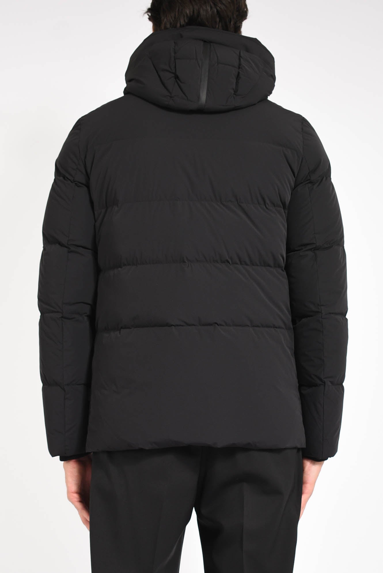 Piumino in tessuto tecnico superlight bi-stretch