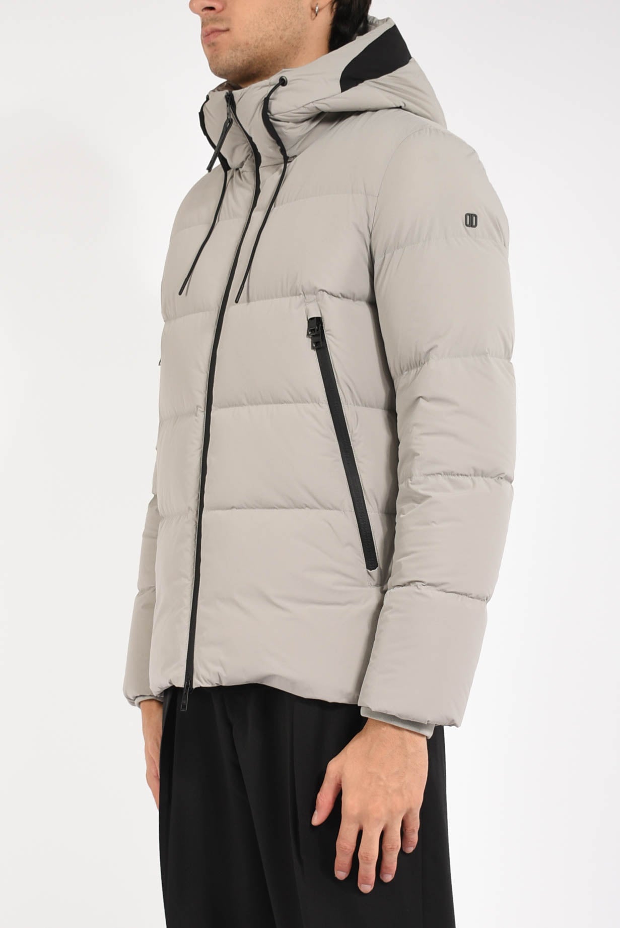 Piumino in tessuto tecnico superlight bi-stretch