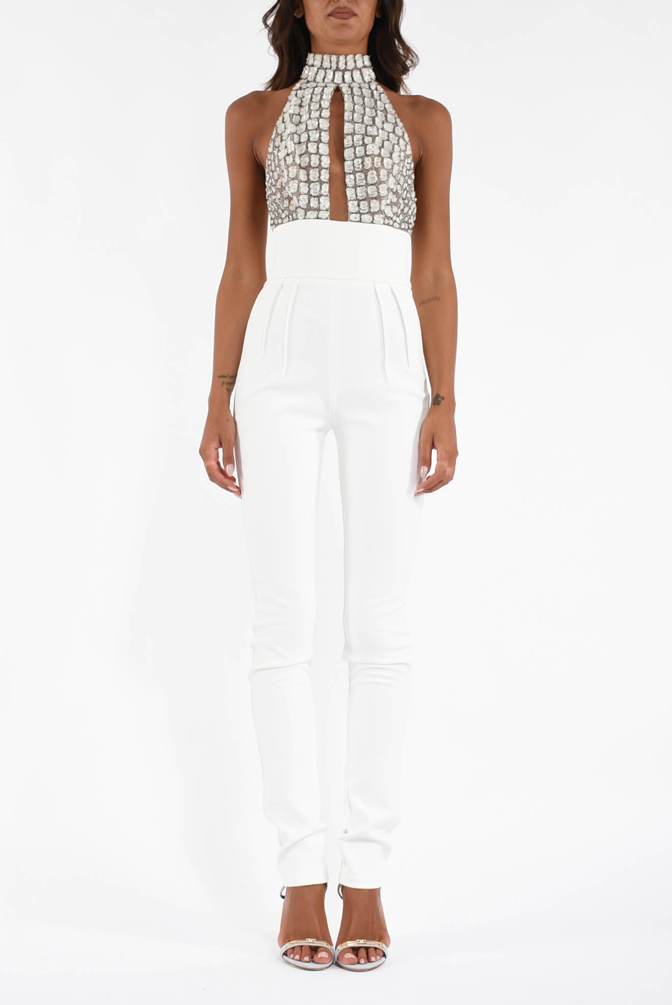 Tuta in tulle e crêpe con ricami cocco