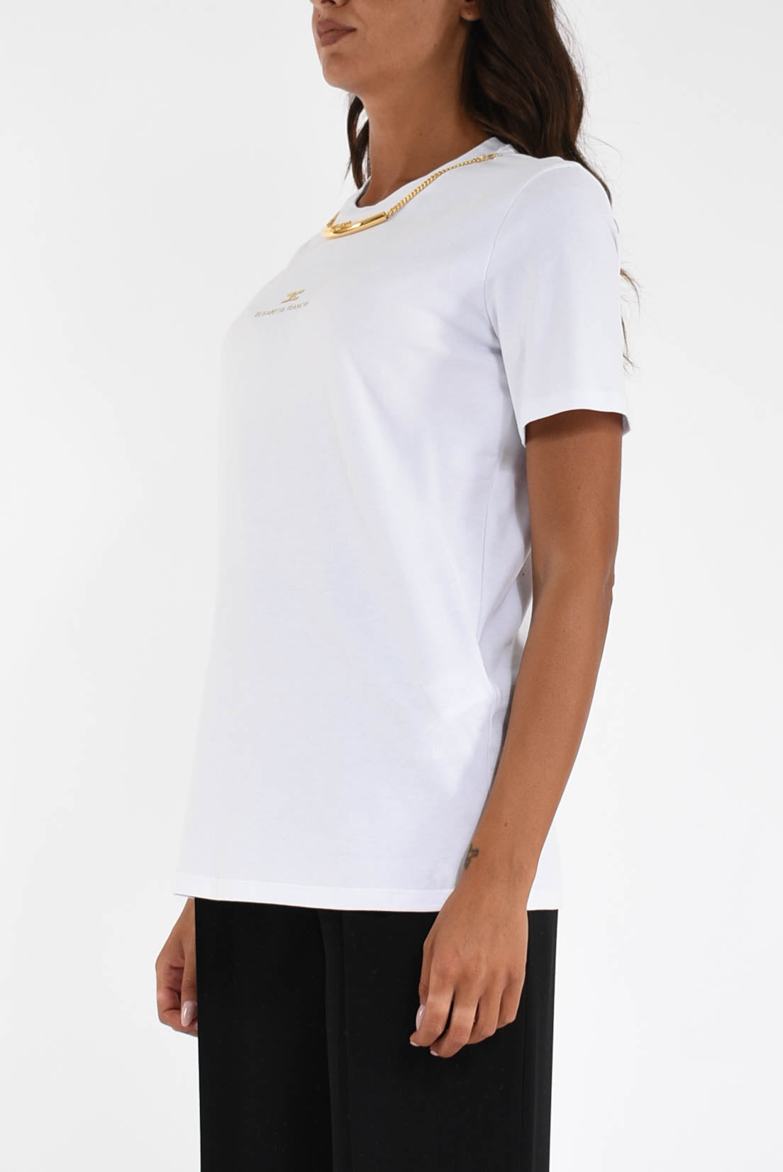 T-shirt in jersey di cotone con collana