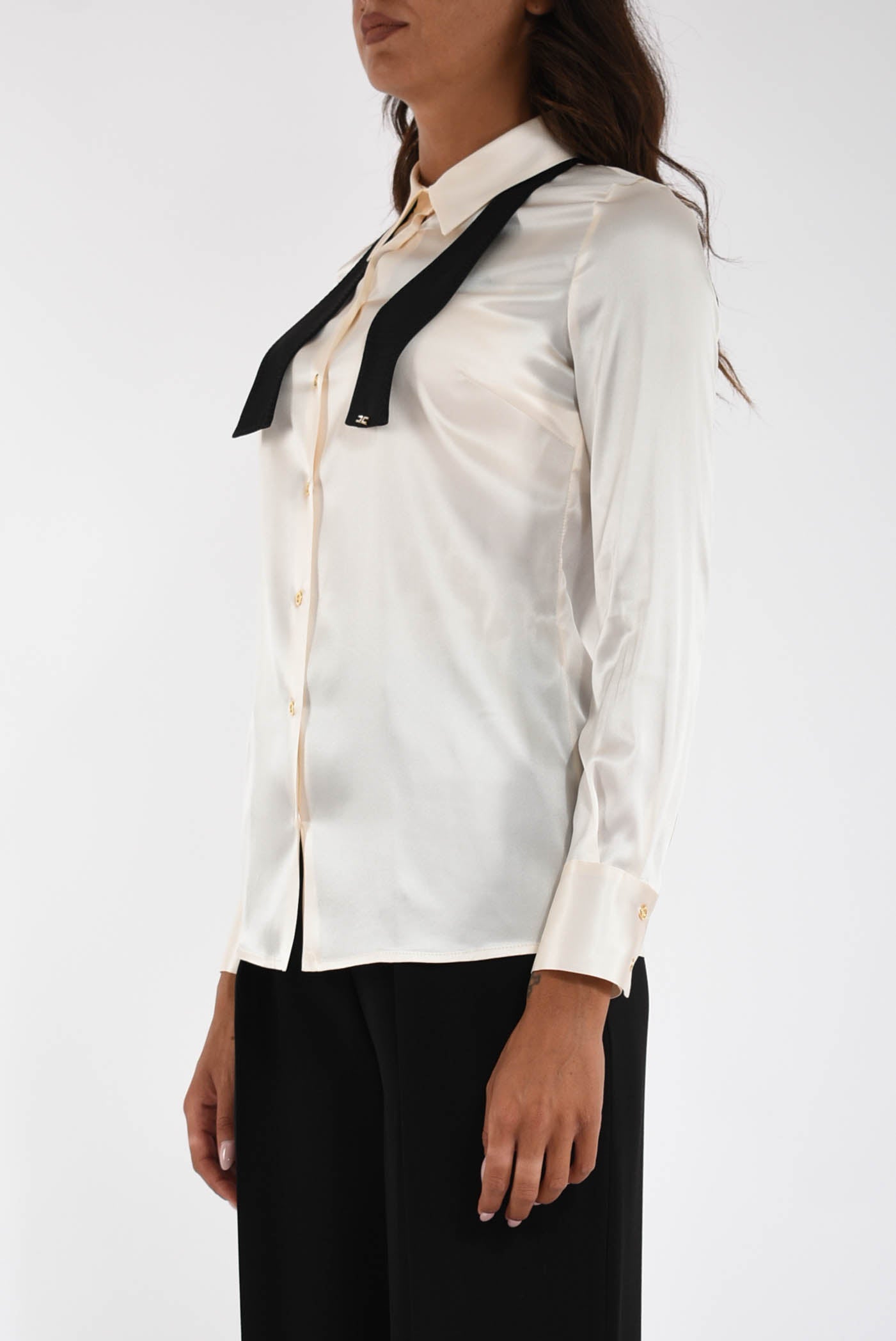 Camicia in raso di seta con papillon