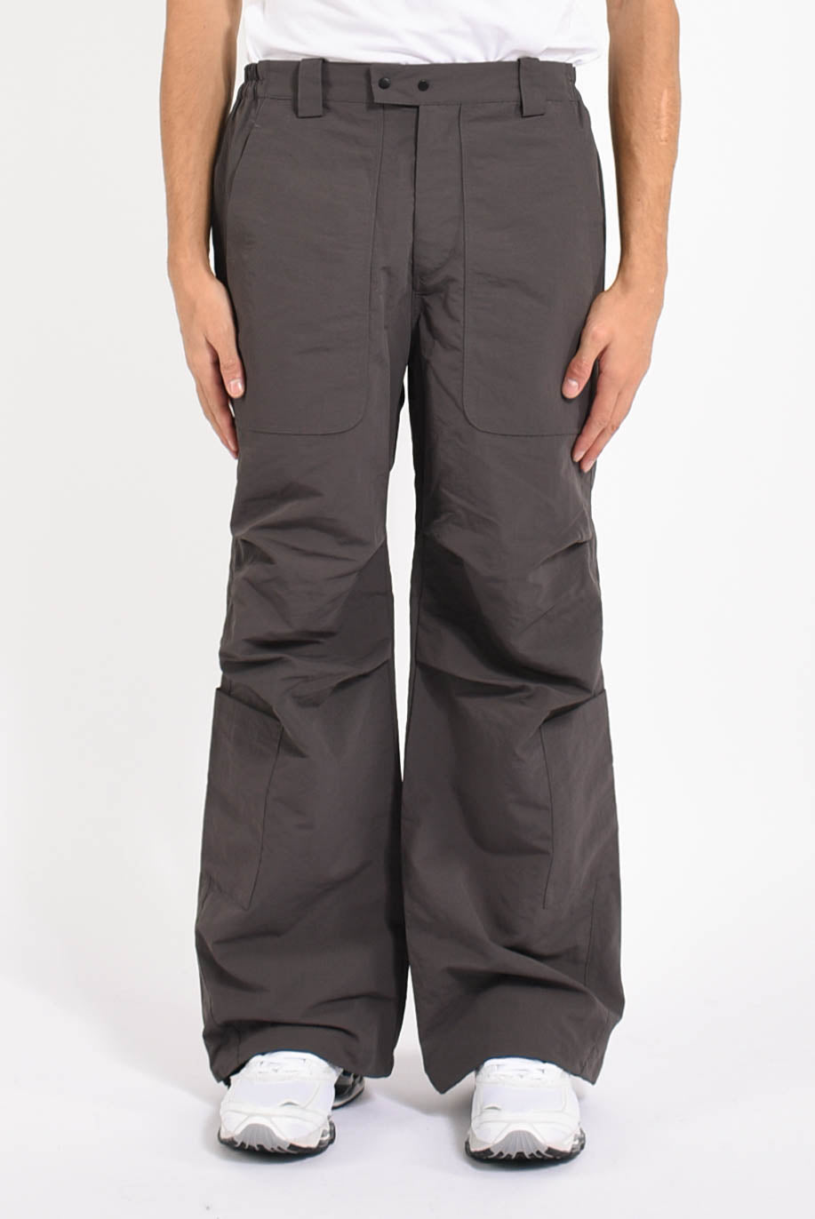 Pantaloni cargo in nylon