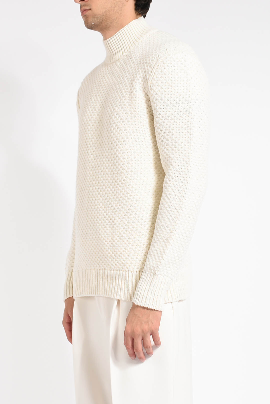 Maglia in lana vergine