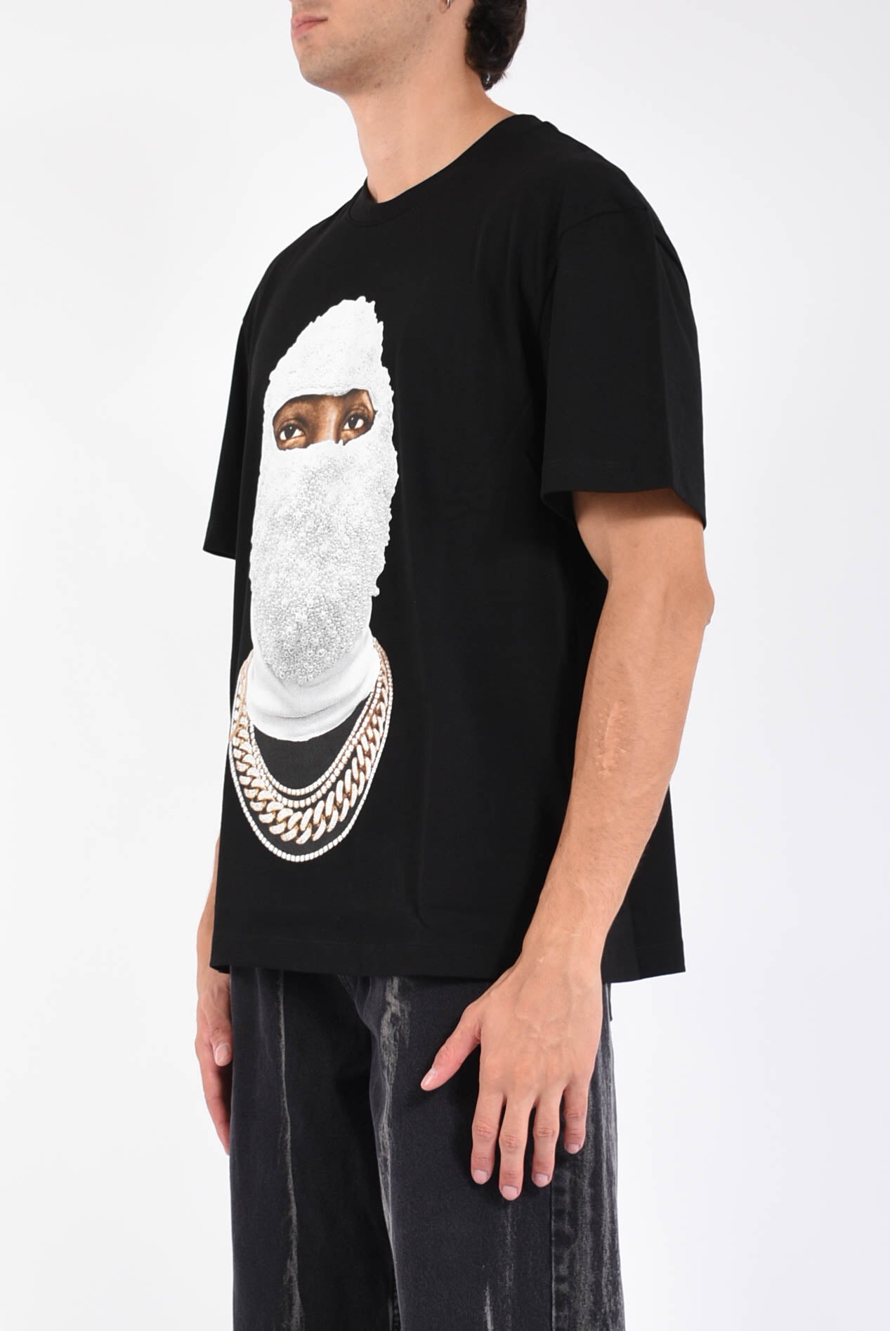 t-shirt mask-print
