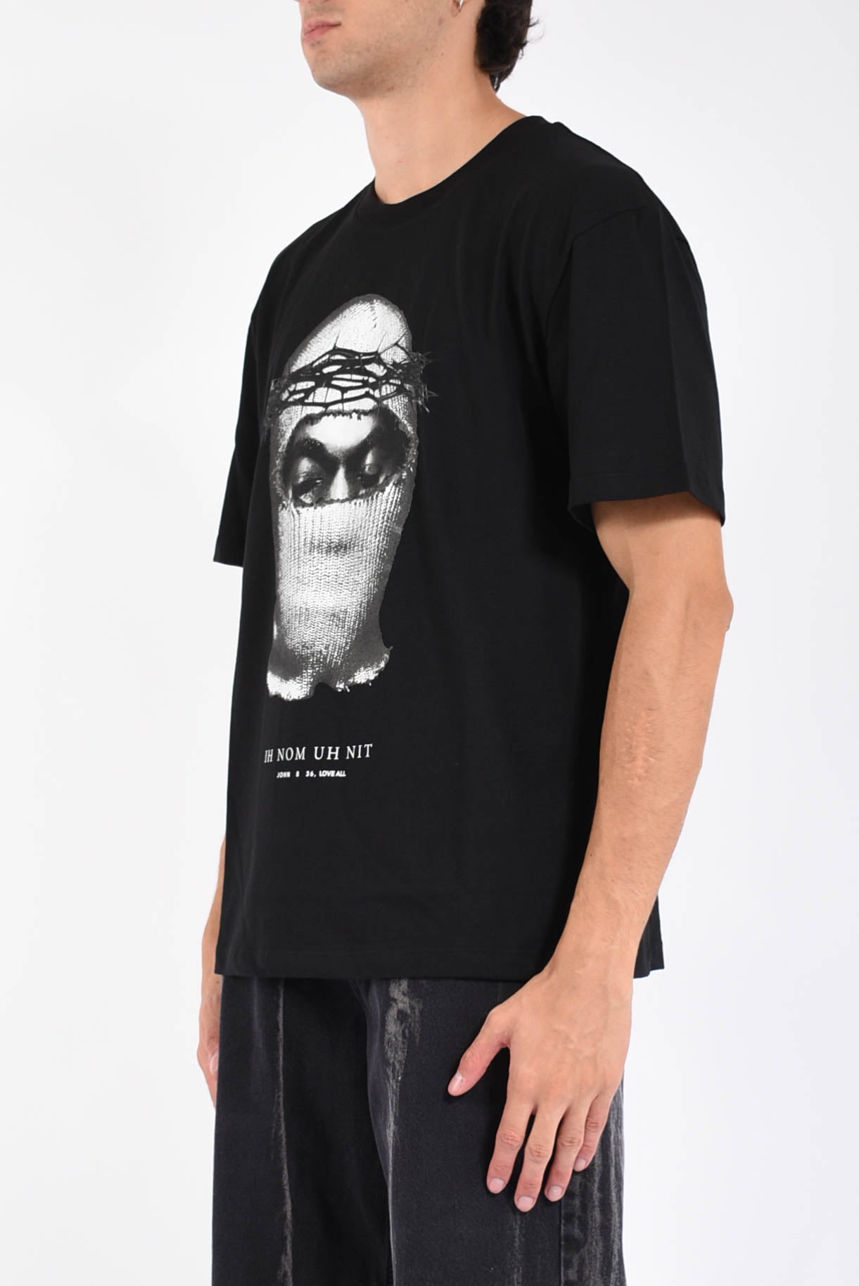 t-shirt mask-print