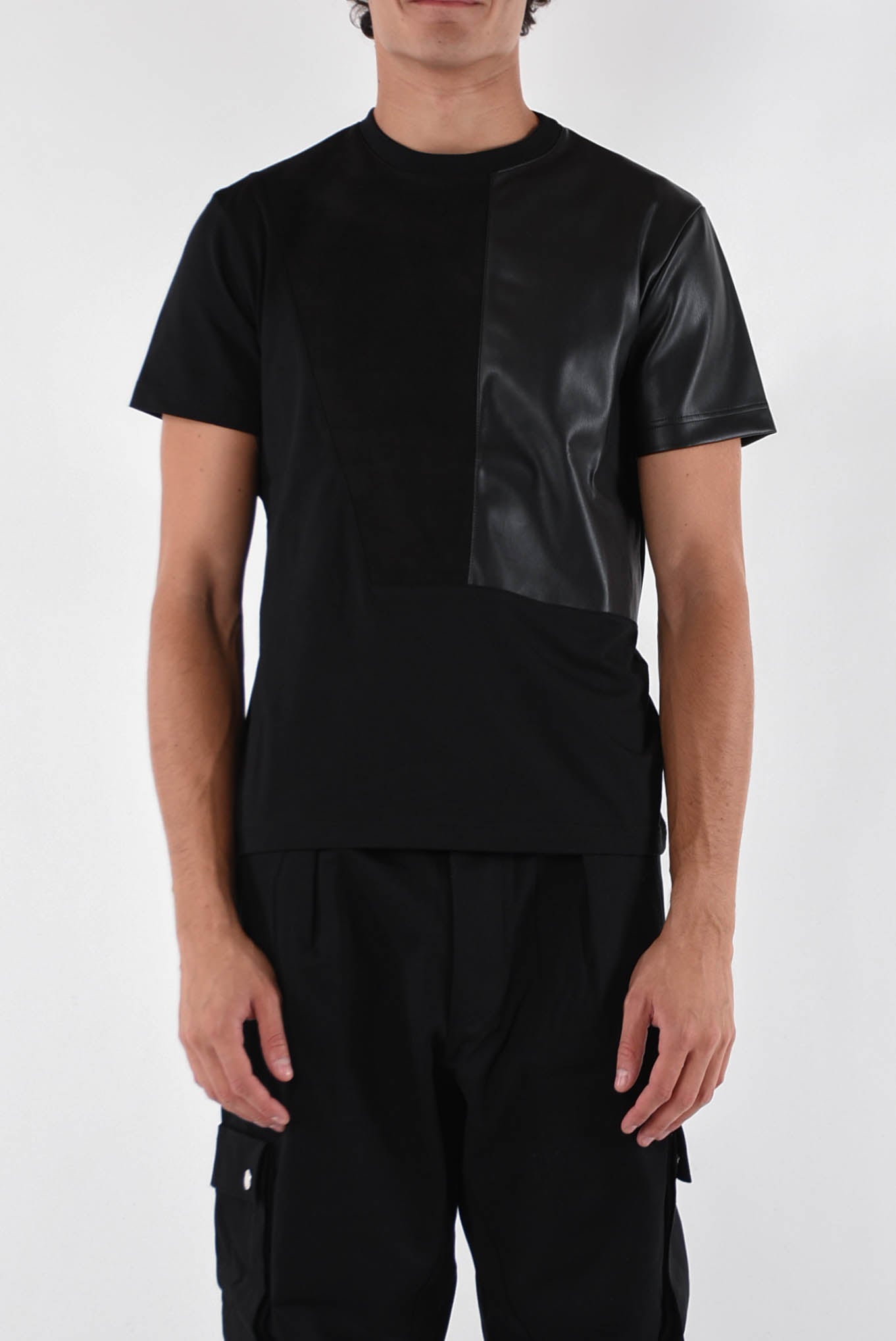 LES HOMMES T-shirt faux leather details