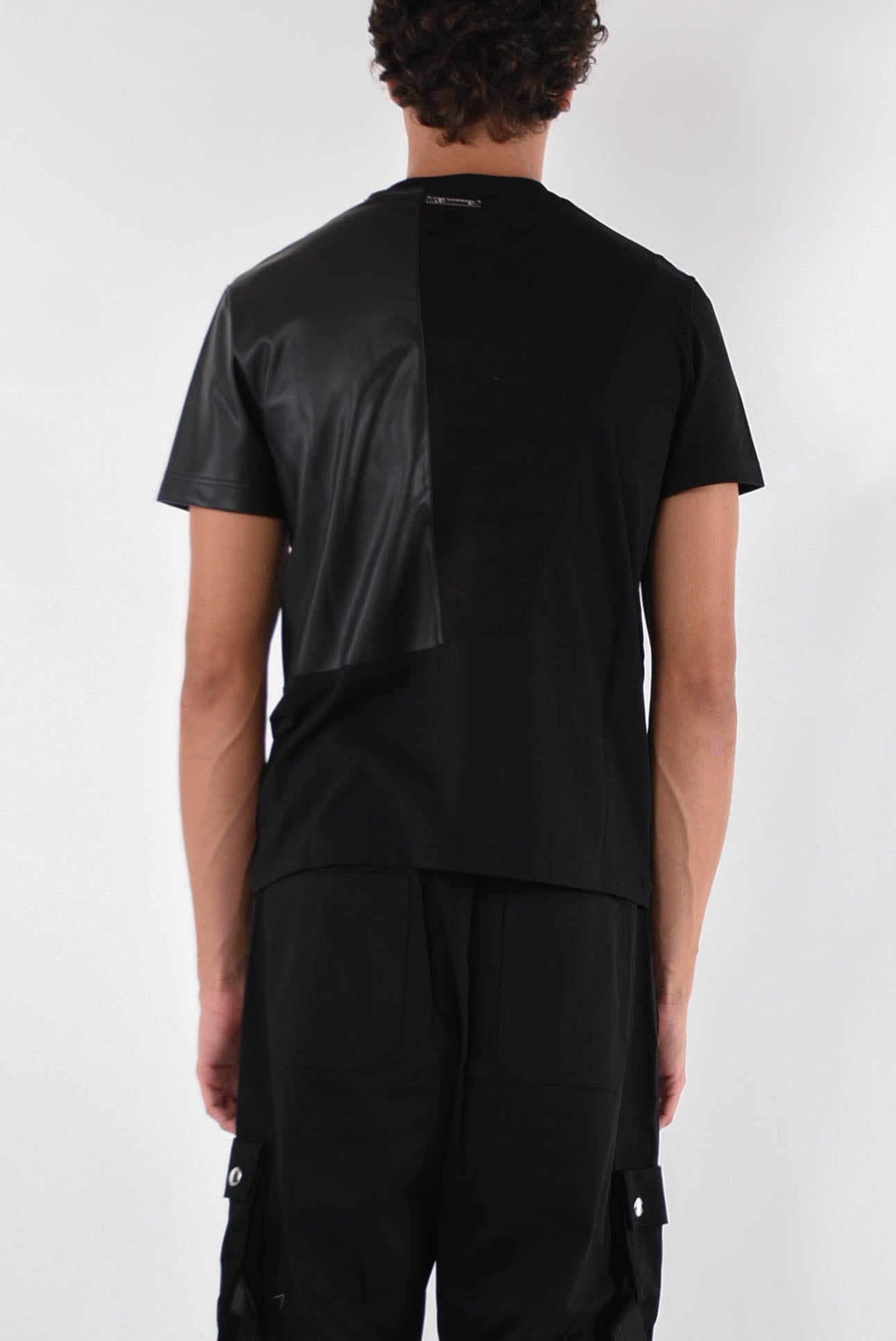 LES HOMMES T-shirt faux leather details