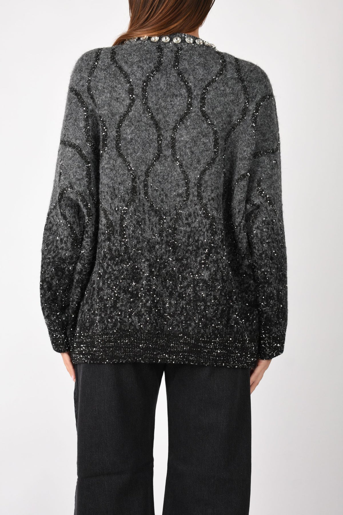 Maglione con collo gioiello e micro paillettes 107855A3OZ