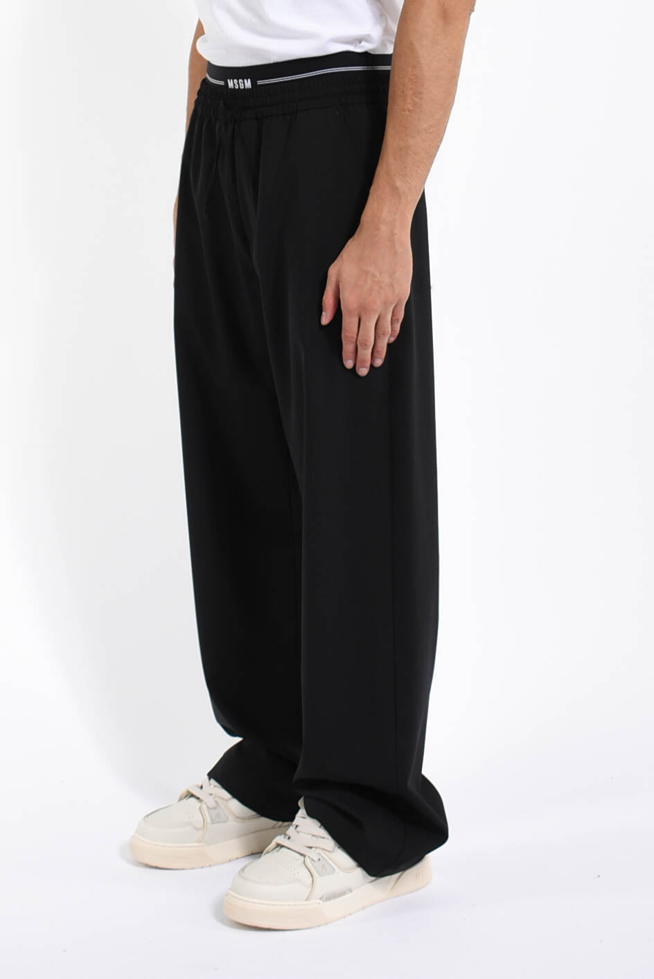 pantaloni ampi in fresco lana