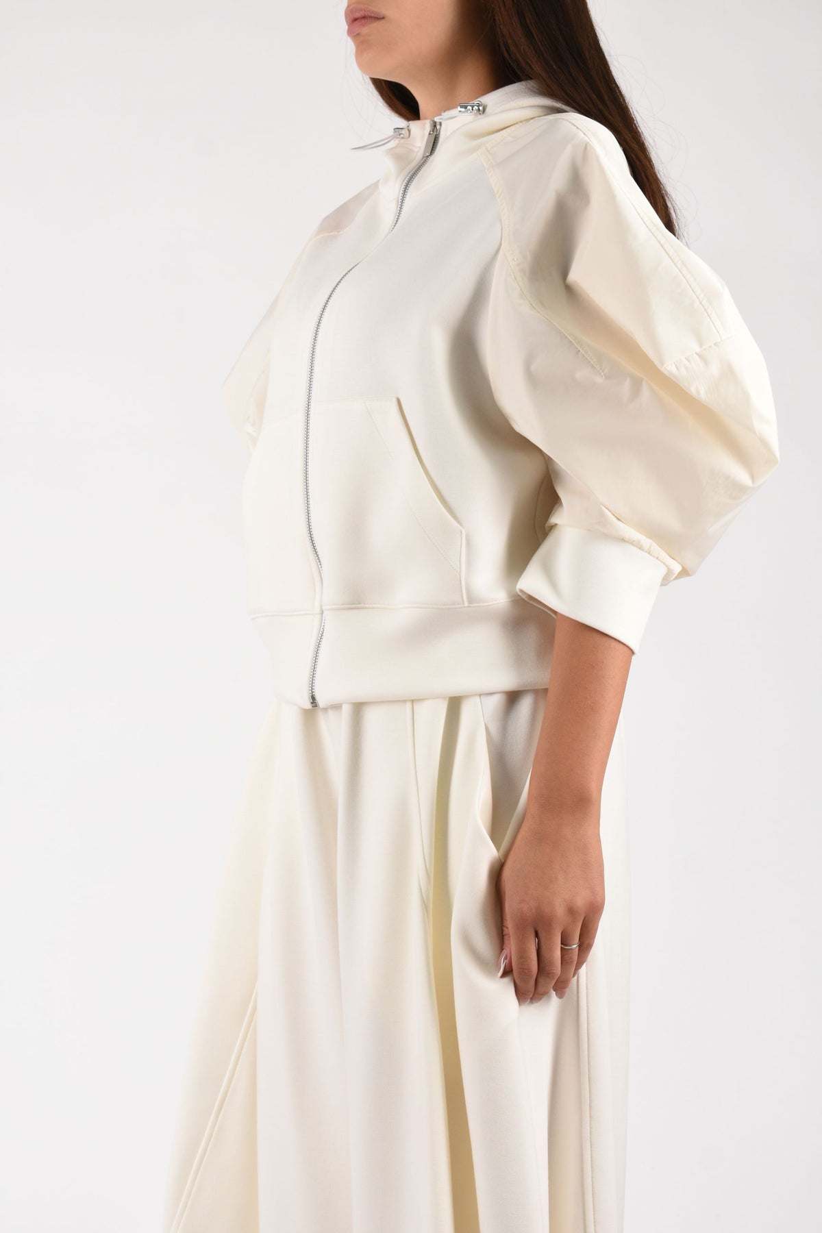 BLUSA CON CAPPUCCIO ED INSERTI IN TAFFETA M6FD10
