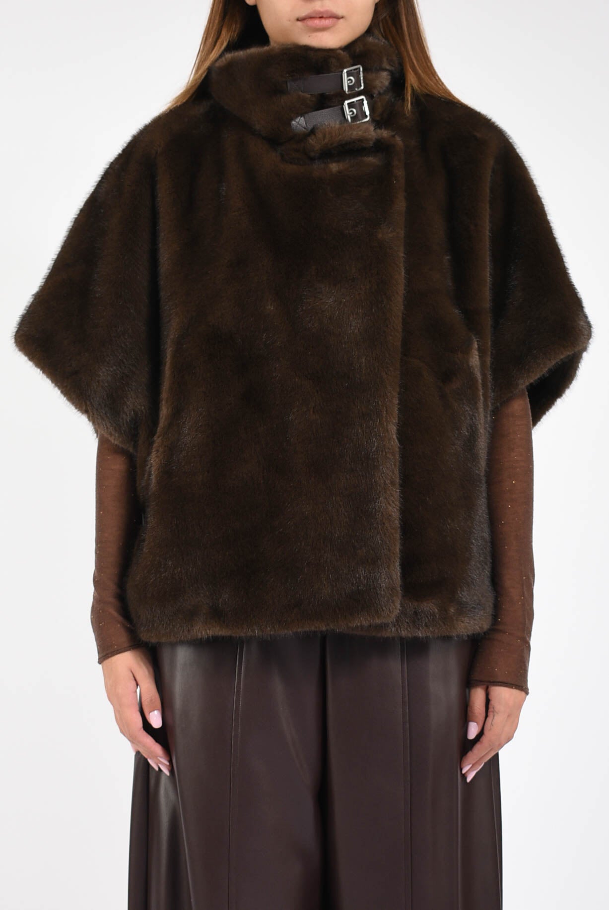 cappa in ecopelliccia comodino