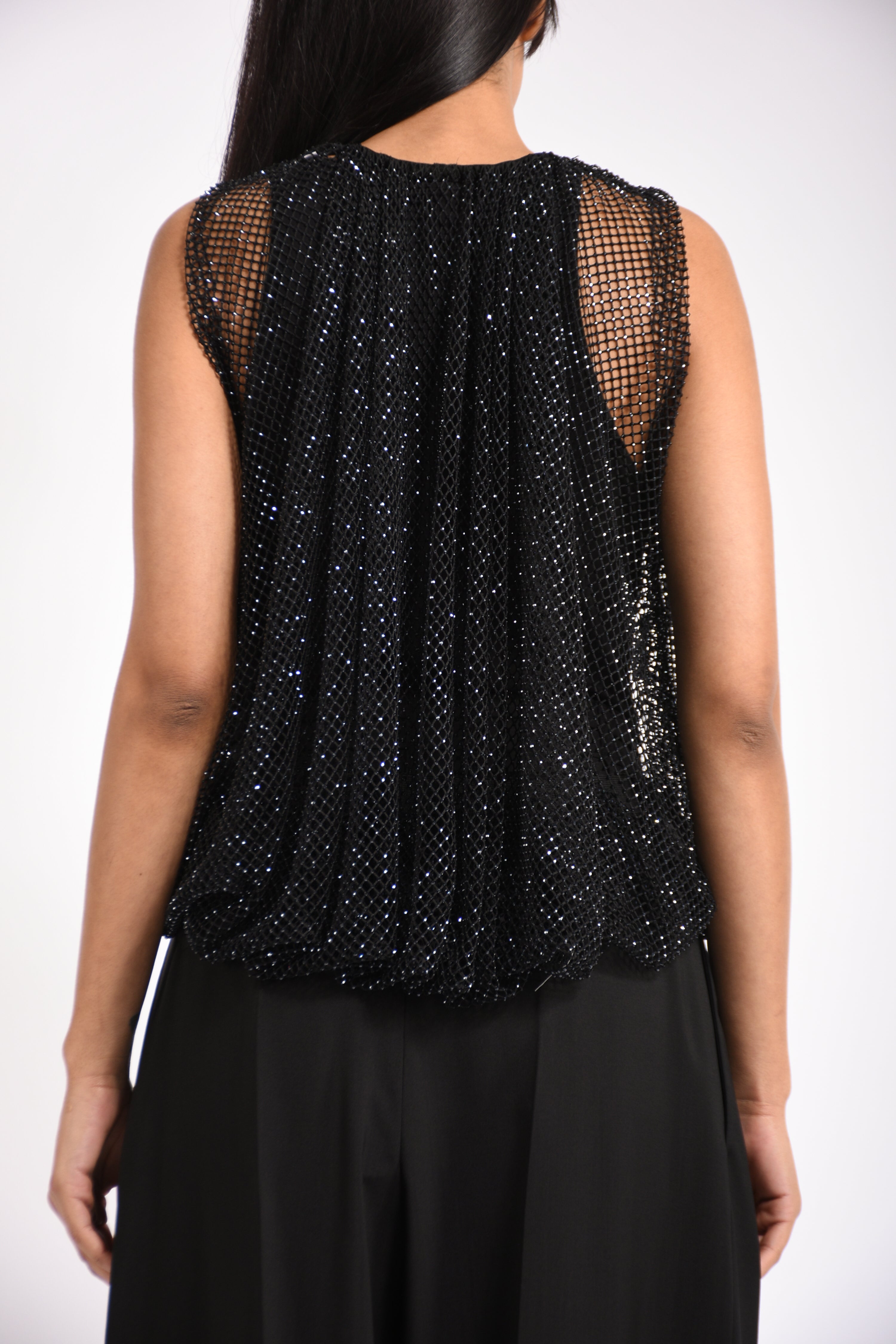 Top in rete con cristalli nodo