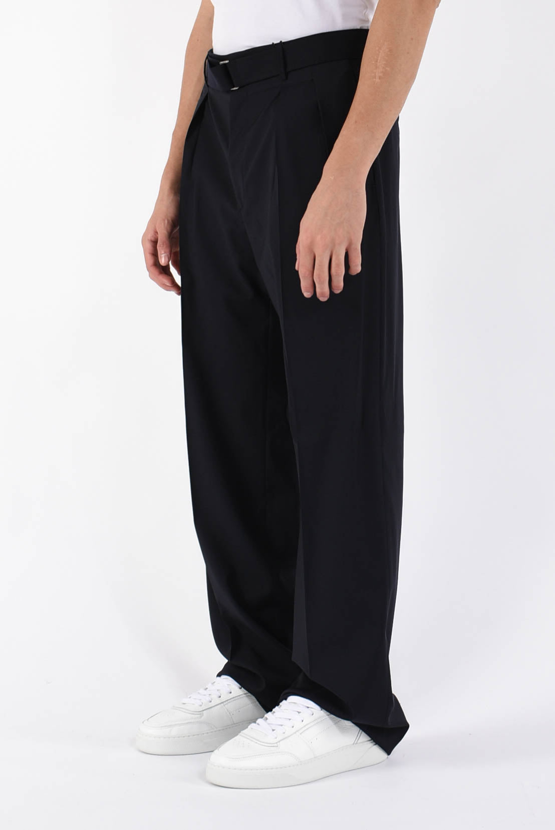 Pantaloni in fresco lana