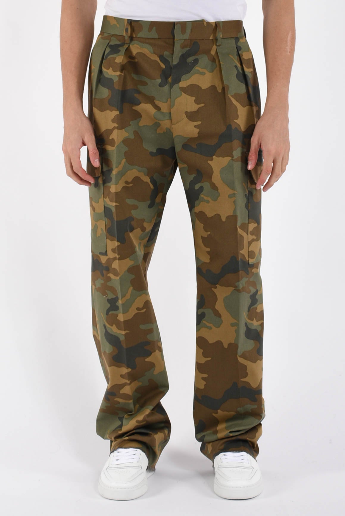 Pantaloni camo in cotone