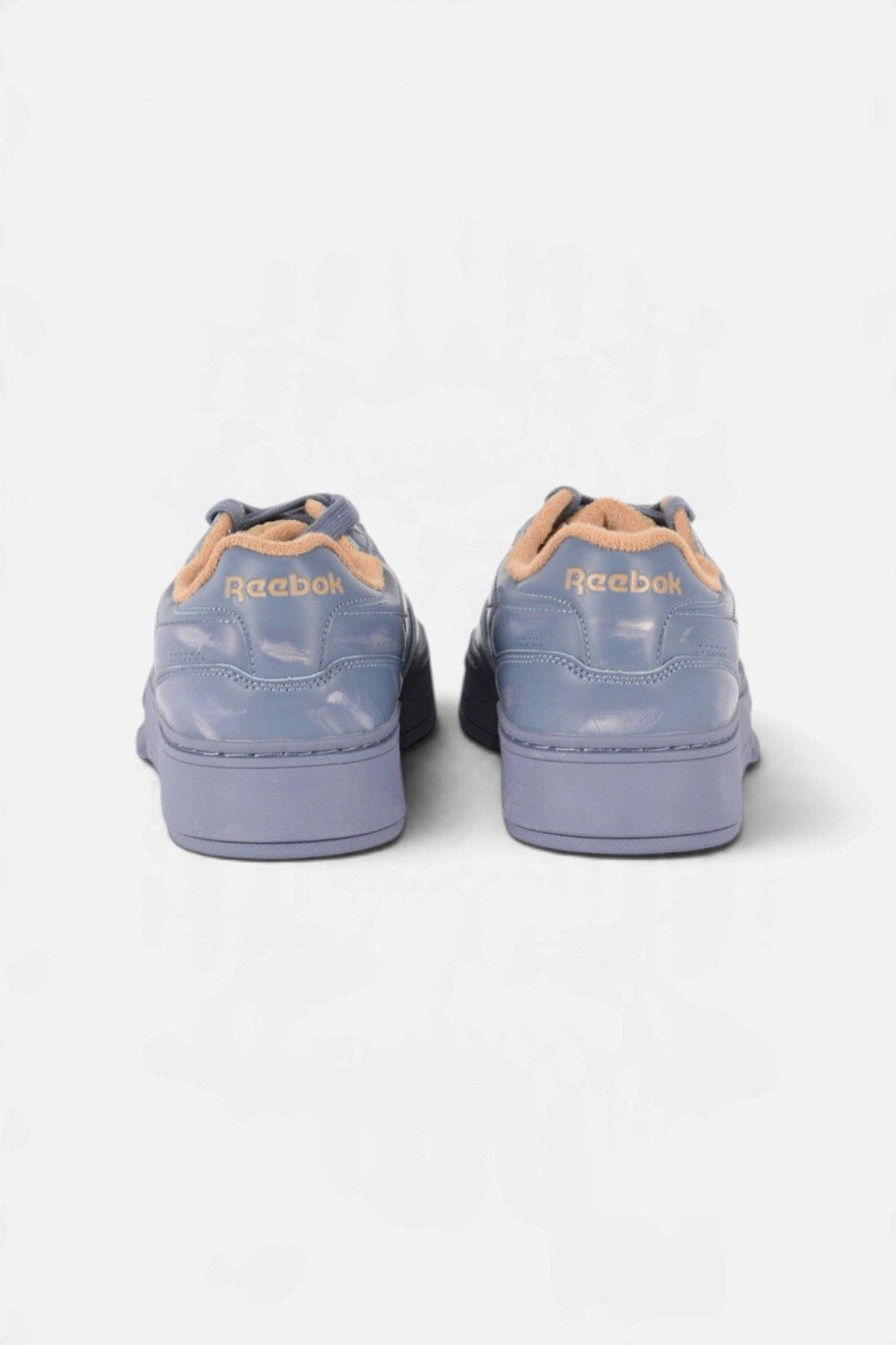 Sneakers Club C LTD 100268902